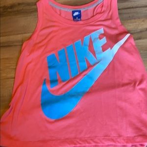 Women’s Nike tank top. Medium